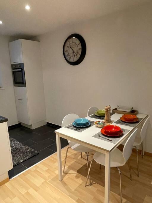 Gemuetliche Wohnung An Bester Lage Im Kreis 4 Ζυρίχη Εξωτερικό φωτογραφία